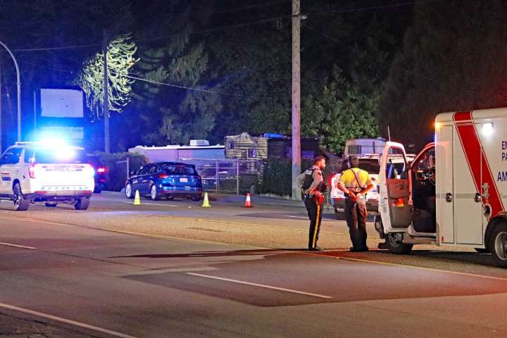 VIDEO: Pedestrian hit by car on Lougheed Highway in Maple Ridge