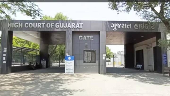 Gujarat HC '400-yr-old mosque to be partially demolished'