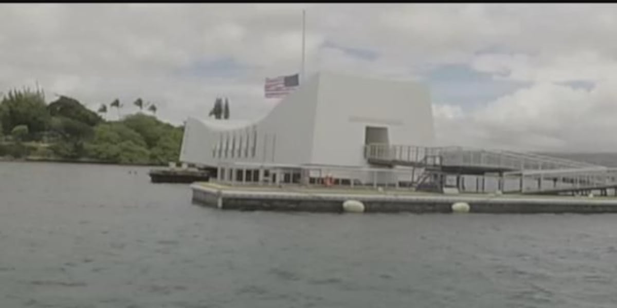 Navy begins removal of mooring platforms from the USS Arizona