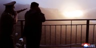Otra amenaza de Kim Jong-un: supervisó la prueba de un nuevo motor de cohete para misiles balísticos intercontinentales