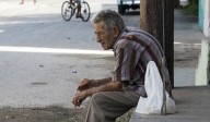 Piden investigar de oficio el abandono de menores y adultos mayores
