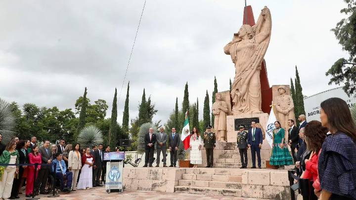 Libia Dennise hace historia: primera gobernadora en dirigir festejos patrios de Guanajuato
