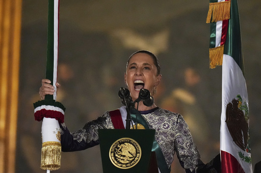 Sheinbaum recuerda a mujeres y migrantes en su primera celebración de la independencia de México