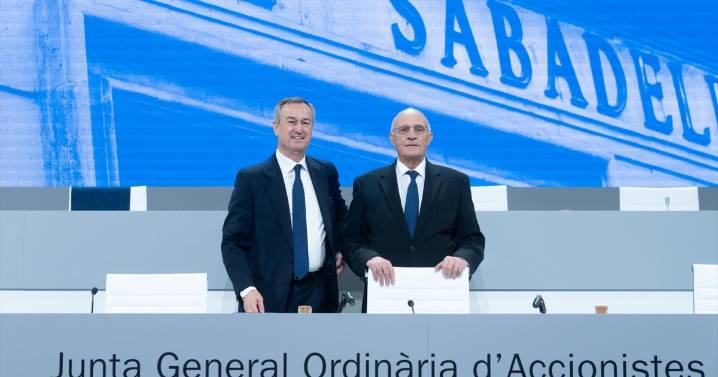 El Sabadell envía su informe a la CNMV recomendando a sus accionistas no acudir a la oferta de compra de BBVA