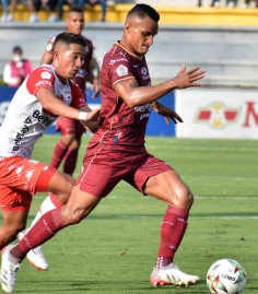 GOLEARON AL AJEDREZADO -