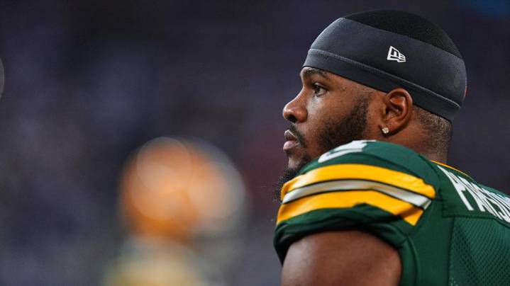 Micah Parsons injury | Green Bay DE goes out in first game back in Dallas