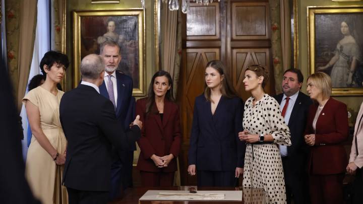 Las fotos de la visita oficial de los reyes y la princesa Leonor a Navarra