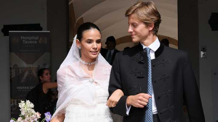Los detalles del look nupcial de volantes de Lucía Entrecanales en su casamiento con Laszlo Bene en Toledo