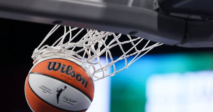 Dream slam door on Sun, tighten grip on playoff chase