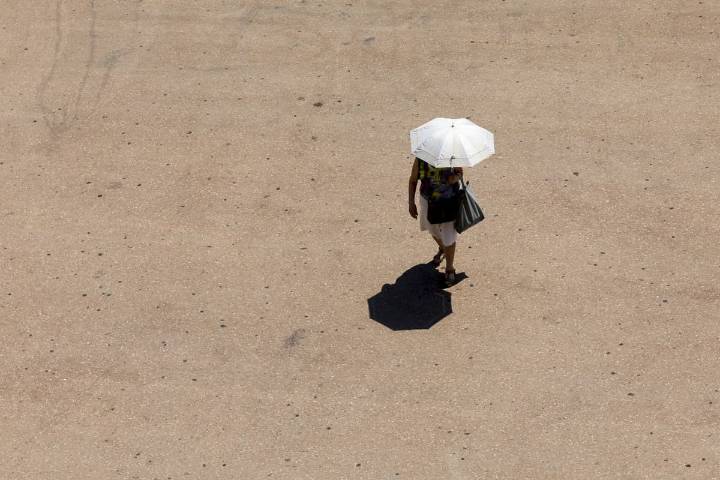 Alicante suma 269 muertes por calor este verano, siete de cada 10 de la Comunitat