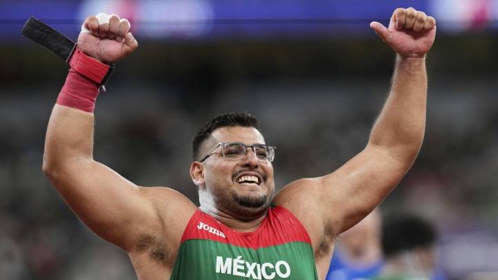 Uziel Muñoz gana plata e impone récord nacional en el Mundial de Atletismo