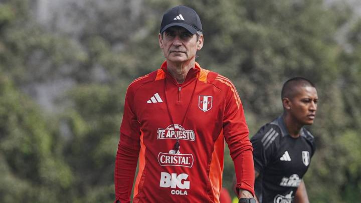Ibáñez se queda con la Selección Peruana hasta fin de año