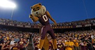 Nine players score TDs; Minnesota routs Northwestern State 66