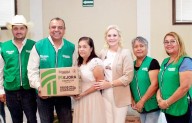 Entregan en Barroterán programa ‘El Despensón’