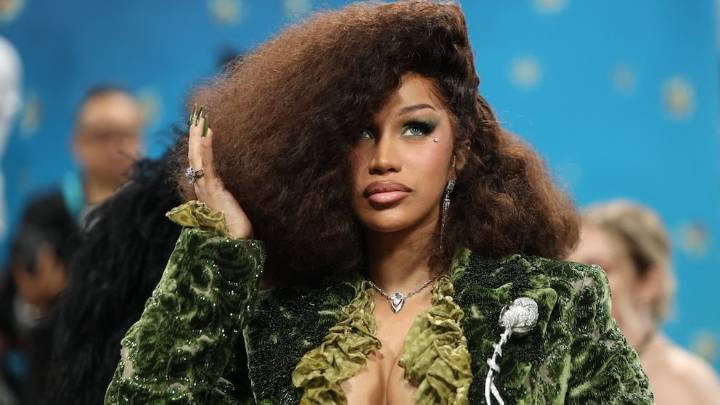 Cardi B absuelta de acusaciones de agresión en juicio civil
