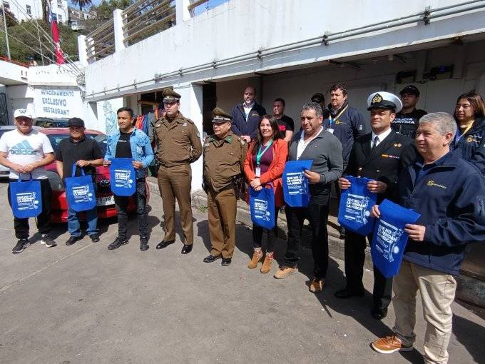 Certifican cargamento de merluza común que se utilizará en la Fogata del Pescador en Valparaíso