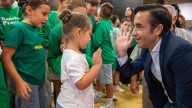 El alcalde de Ferrol recibe al coro infantil Rancho da Praça de Vila do Conde