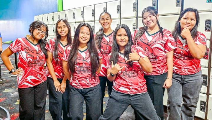 Raider ladies roll past Menehune by 3 pins in Kauai Interscholastic Federation bowling