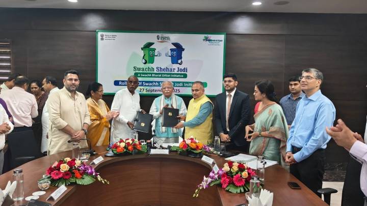 MoHUA launches major waste management mentorship, 300 cities sign MoUs for knowledge sharing