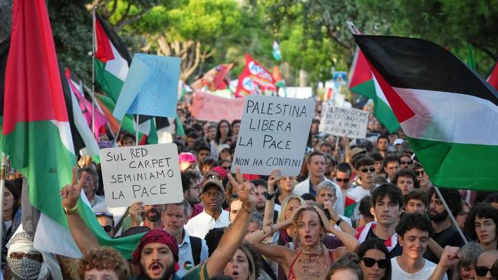 Pledge to boycott Israeli film institutions draws signatures of top Hollywood actors and directors