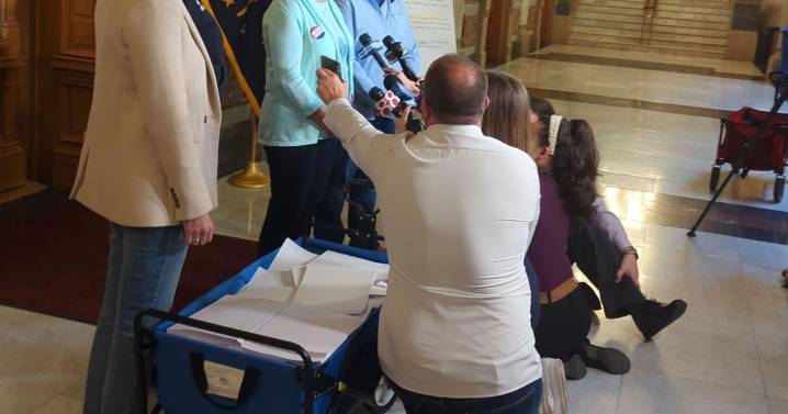 Petitions opposing unusual, mid-decade redistricting delivered to governor