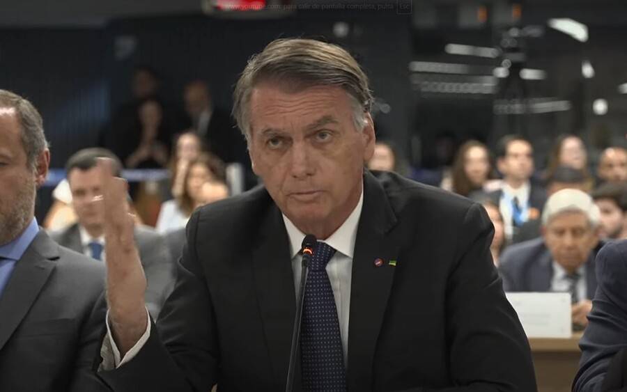 Comenzó juicio contra Bolsonaro tras ser acusado de intentar un golpe de Estado: no asistió por indicación médica