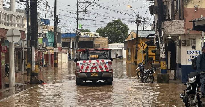 15 barrios inundados y 800 damnificados por crecientes en El Bagre