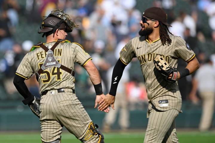 Tatis hits 23rd homer of the season to lead the Padres to a 3