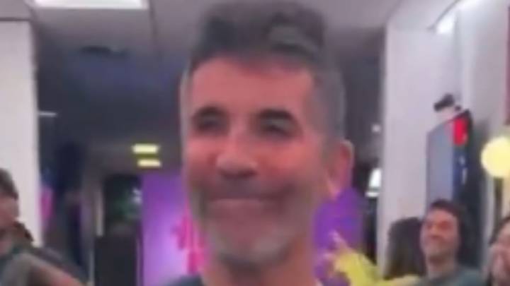 Simon Cowell goes viral after clip of him on The Jennifer Hudson show reveals bizarre clapping technique