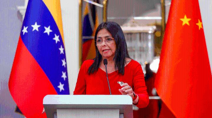 Vicepresidenta Delcy Rodríguez: «Los hegemones del mundo con una conducta patotera quieren imponer su poder ante los pueblos»