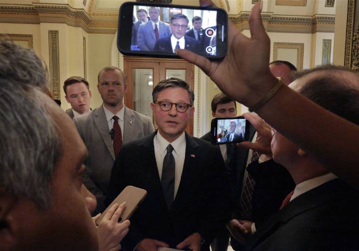 Republicans plan short-term funding extension, daring Democrats on shutdown