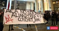 Barristas de La U insultan al plantel de Alianza en arribo a Coquimbo: peruanos se quejan con Conmebol