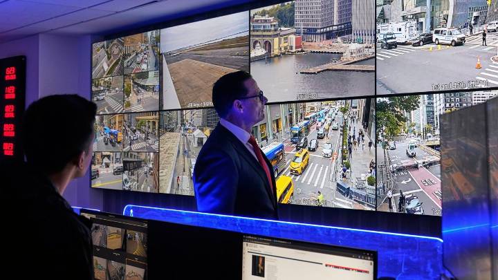 Secret Service dismantles telecom threat around U.N. capable of crippling cell service in New York City
