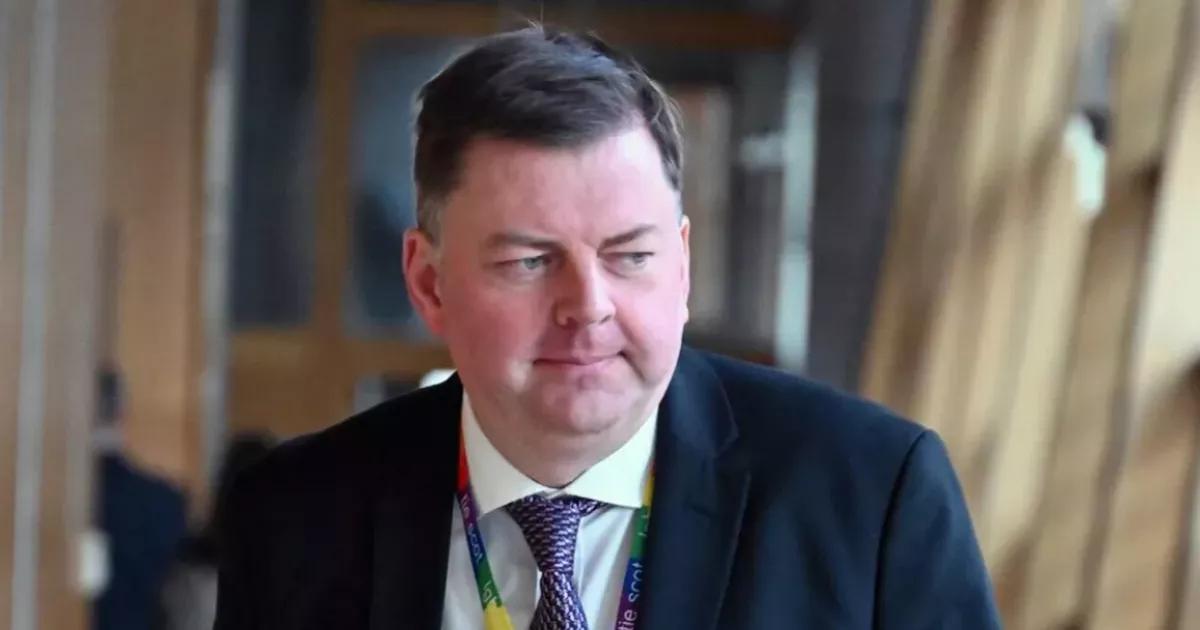 Edinburgh Holyrood staff told Colin Smyth 'is still their boss' after toilet spy cam claims