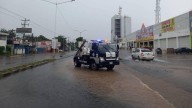 Cierran vialidades en Culiacán por acumulación de agua tras fuertes lluvias