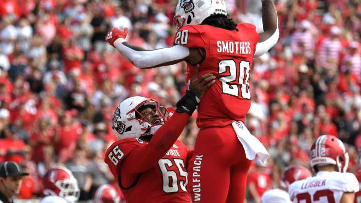 Jacarrius Peak injury update: NC state lineman leaves Wake Forest game