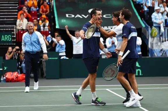 Argentina cierra la serie ante Países Bajos y se clasifica al Final 8 de la Copa Davis