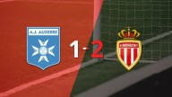 Liga de Francia: Auxerre se quedó con las manos vacías ante Mónaco y perdió por 2 a 1 tras un gol agónico