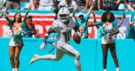 Siguen cayendo las estrellas en la NFL, Tyreek Hill podría perderse el resto de la temporada por una lesión escalofriante