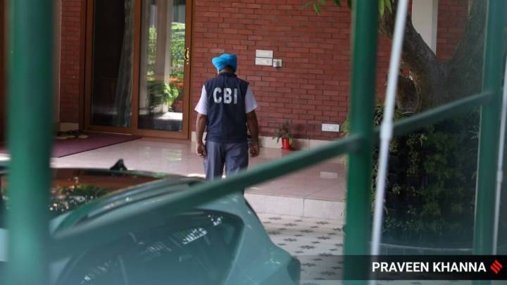CBI books 2 doctors for duping AIIMS in Rishikesh