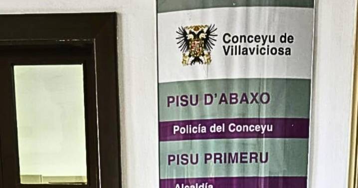 Ni rastro de español en Villaviciosa: los carteles de su ayuntamiento aparecen solo en bable