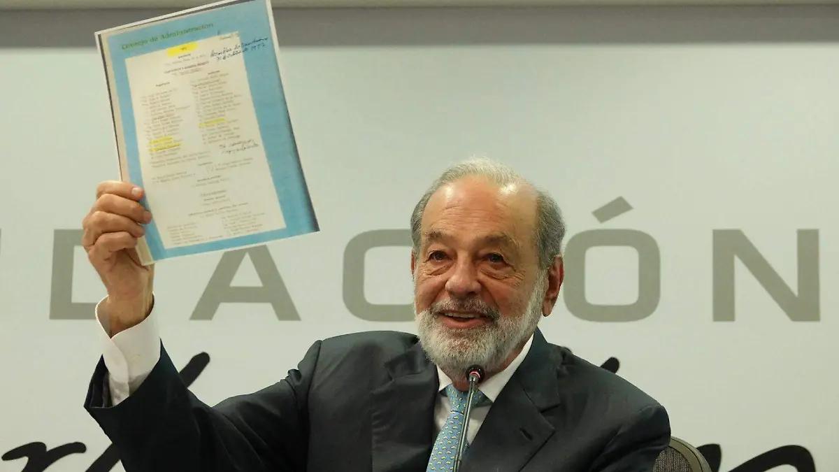 Pemex debe 700 mdd a Carlos Slim