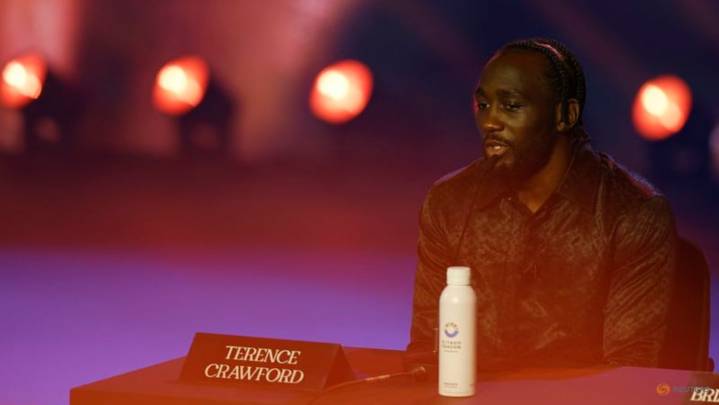 'Biggest fight in a decade': Crawford targets history against Canelo
