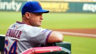 Carlos Mendoza seguirá como mánager de los Mets en el 2026