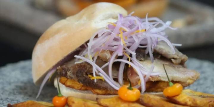 Perú es campeón del Mundial de Desayunos: pan con chicharrón vence a la arepa por una cantidad ajustada de votos