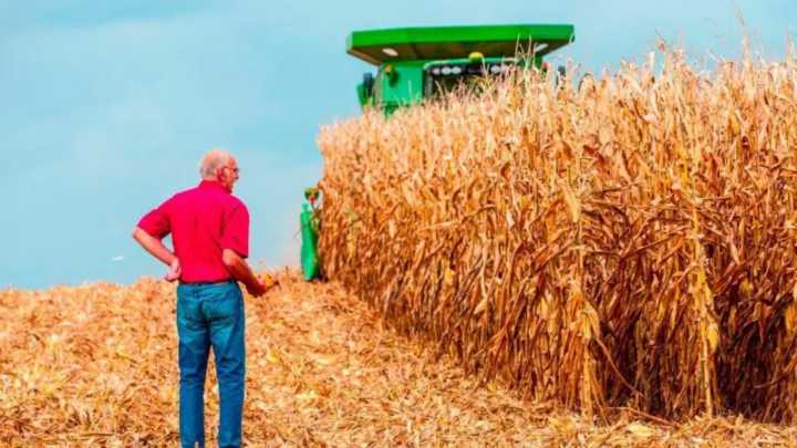 La difícil situación que enfrentan los agricultores en EE.UU. pone a prueba su apoyo a Trump