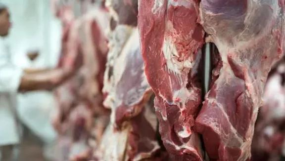 El Gobierno oficializó eliminación temporal de las retenciones a la carne vacuna y aviar