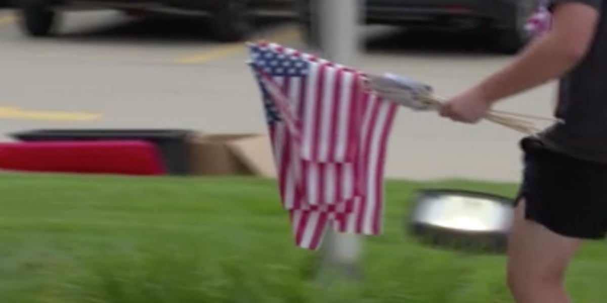 Volunteers line streets of Willard, Mo., with American flags ahead of 9/11