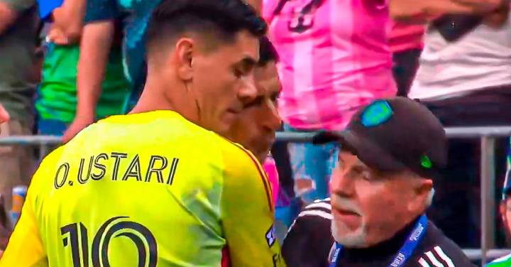 Del mordisco al escupitajo: Luis Suárez nuevamente en el ojo del huracán por conducta antideportiva