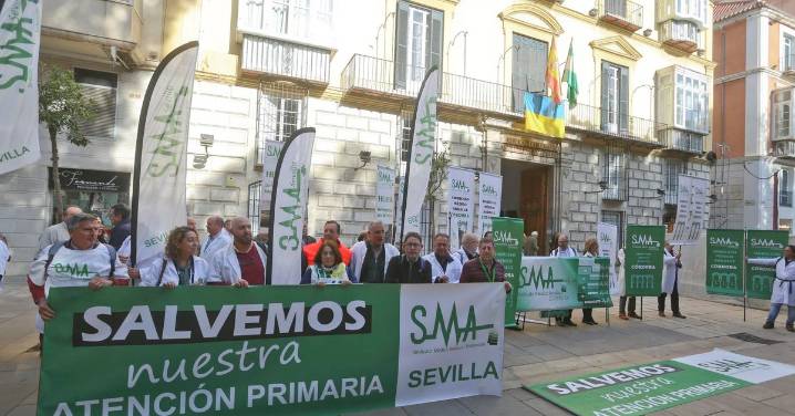 Unos 170 sanitarios que el SAS prometió para Atención Primaria en Málaga siguen sin llegar